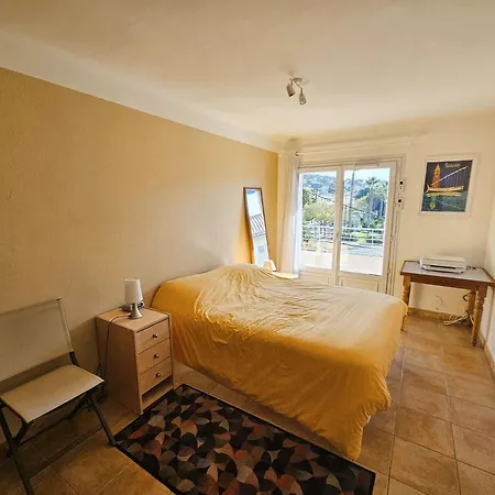 Lägenhet Bel Avec Balcon A 300m De Plage, Climatisation, Internet... *